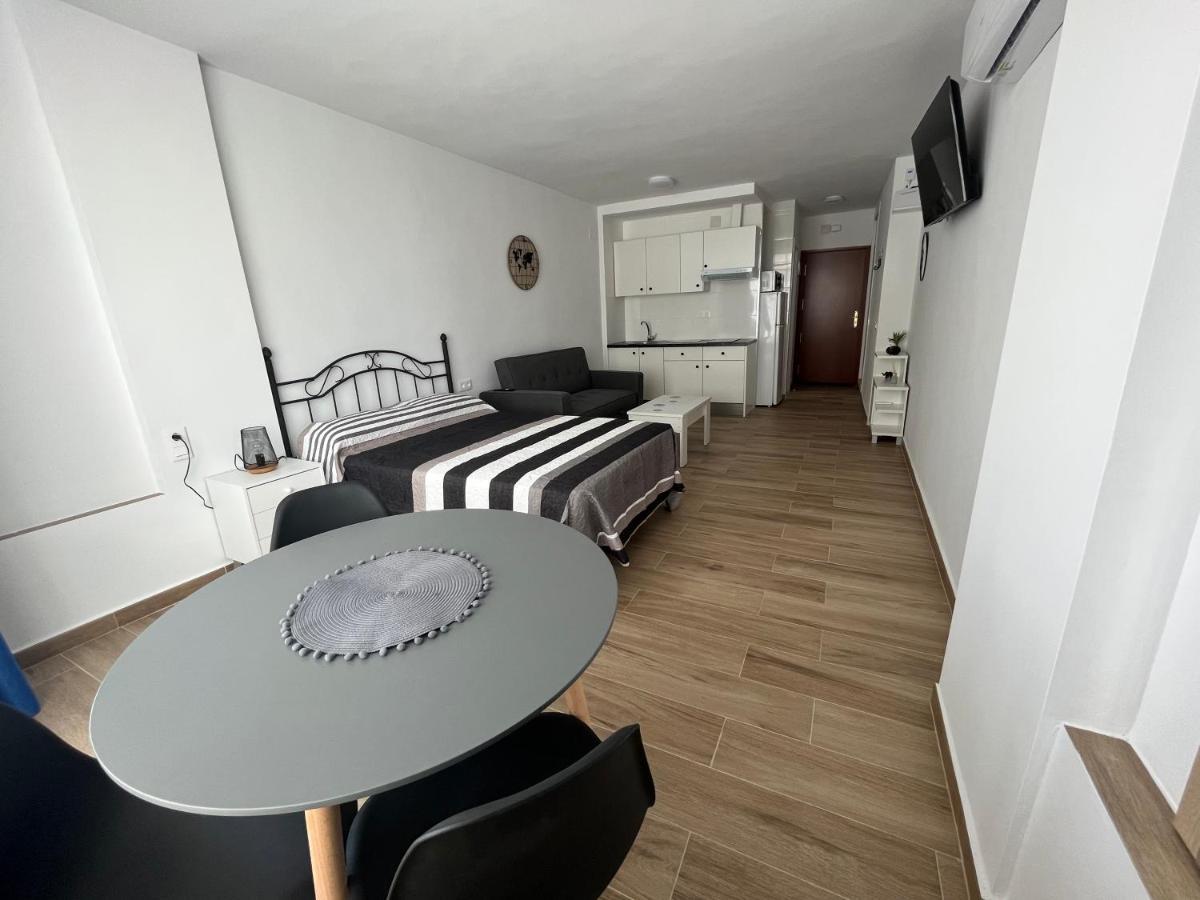 Ver621 - Estudio Con Vistas Al Mar, Wifi, Piscina, Centro A 100 Metros, Playa A 600 Metros Torremolinos Dış mekan fotoğraf
